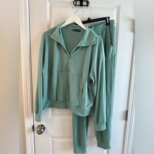 Amazon set, brand new without tags